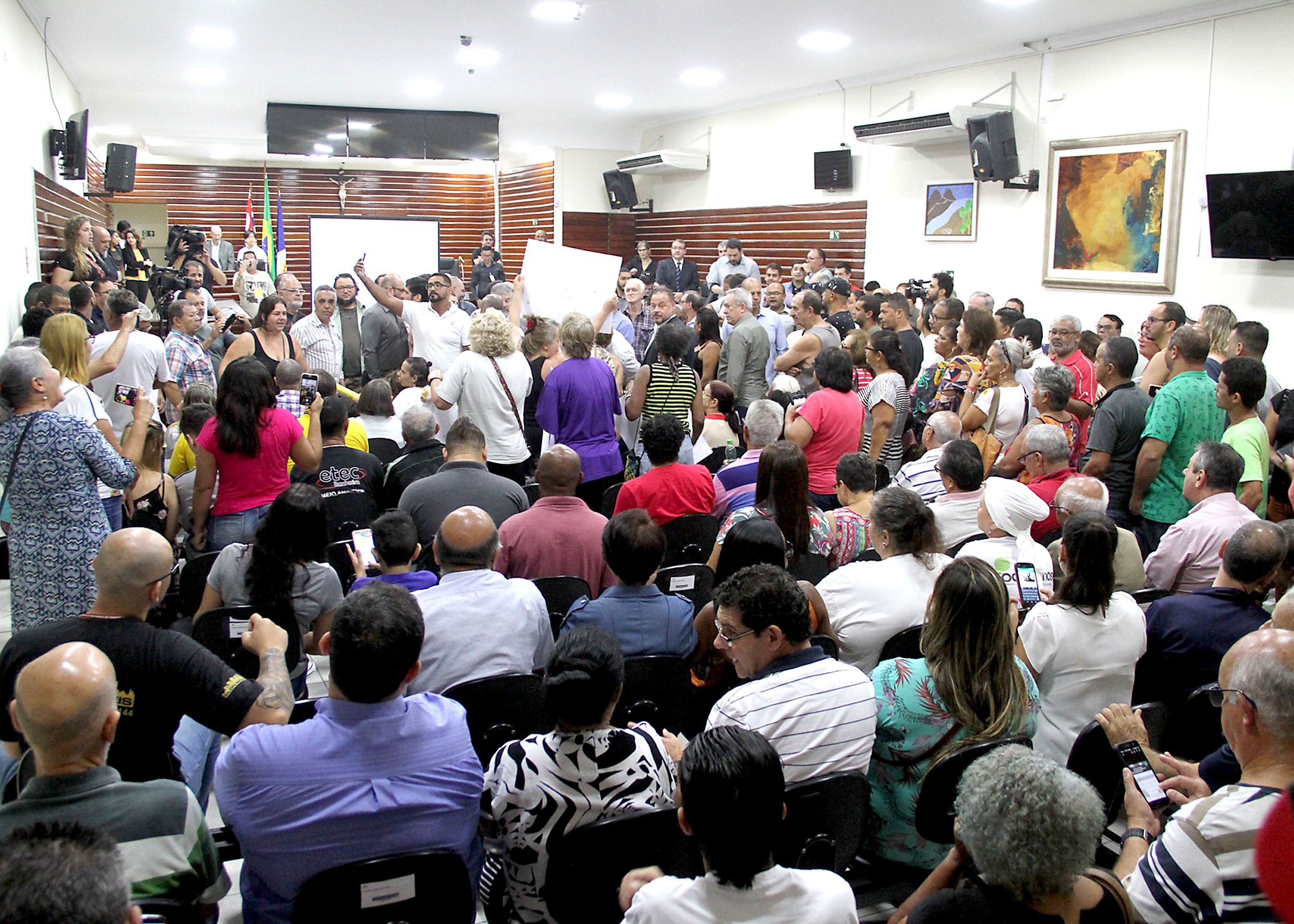 Imagem da notícia: Vereadores interrompem Audiência Pública da ARTESP