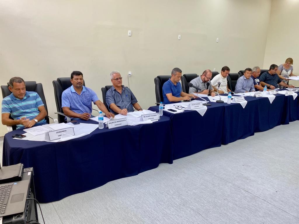 Imagem da notícia: Sessão Extraordinária será realizada amanhã(16), às 14 horas, na Secretaria de Turismo