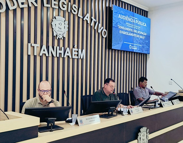 Imagem da notícia: Audiência Pública para apresentação e discussão dos Projetos de Lei nº 52/24 e 53/24 referente a atualização das Leis de Zoneamento