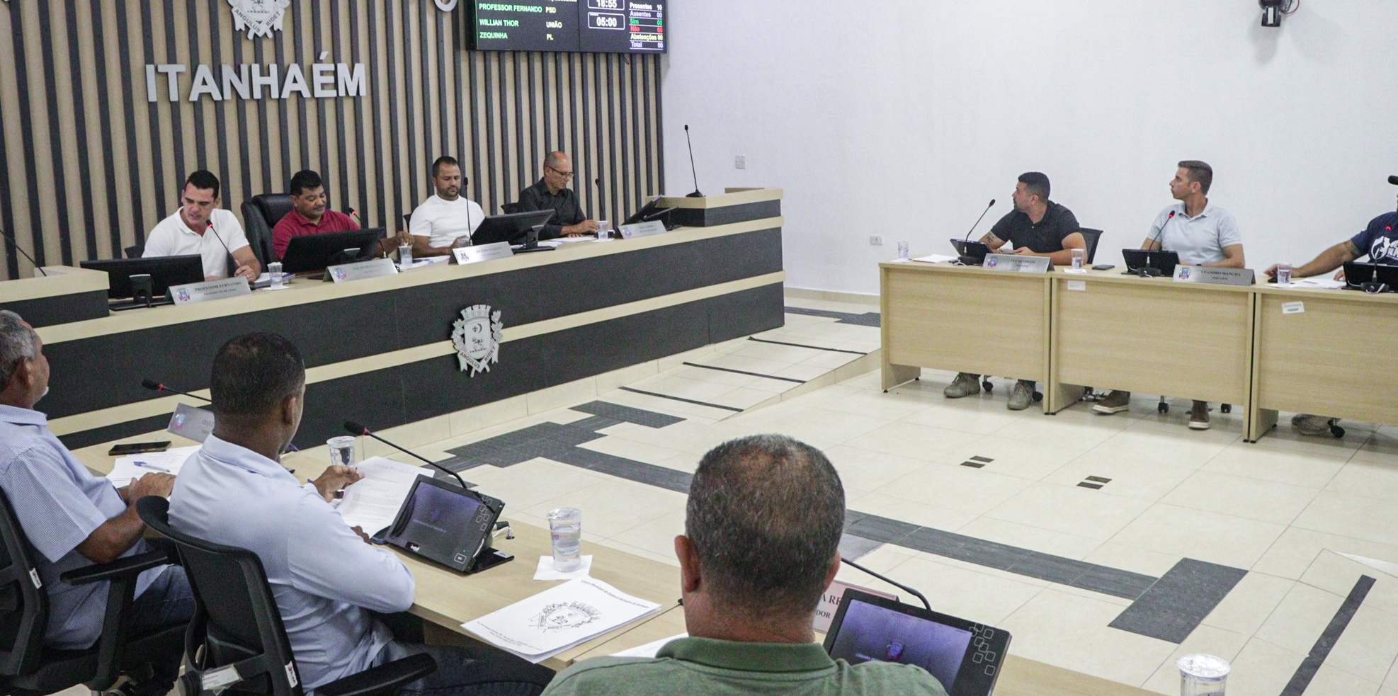 Imagem da notícia: Vereadores apresentam e votam importantes propostas na 3ª Sessão Ordinária da 19ª Legislatura